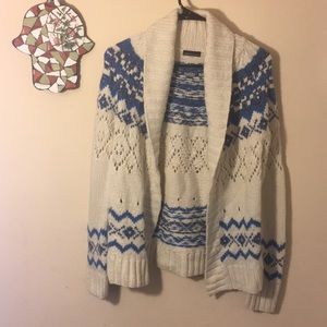 Moda International Sweater Size Medium